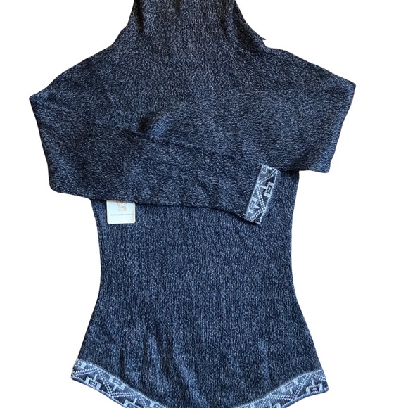 Handmade Alpaca Fur Sweater - Picture 4 of 6